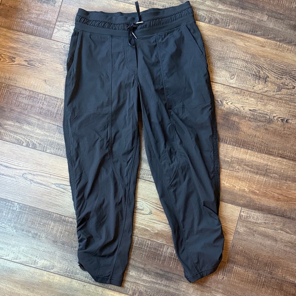 Lululemon Dance Studio Mid-Rise Cropped Pant